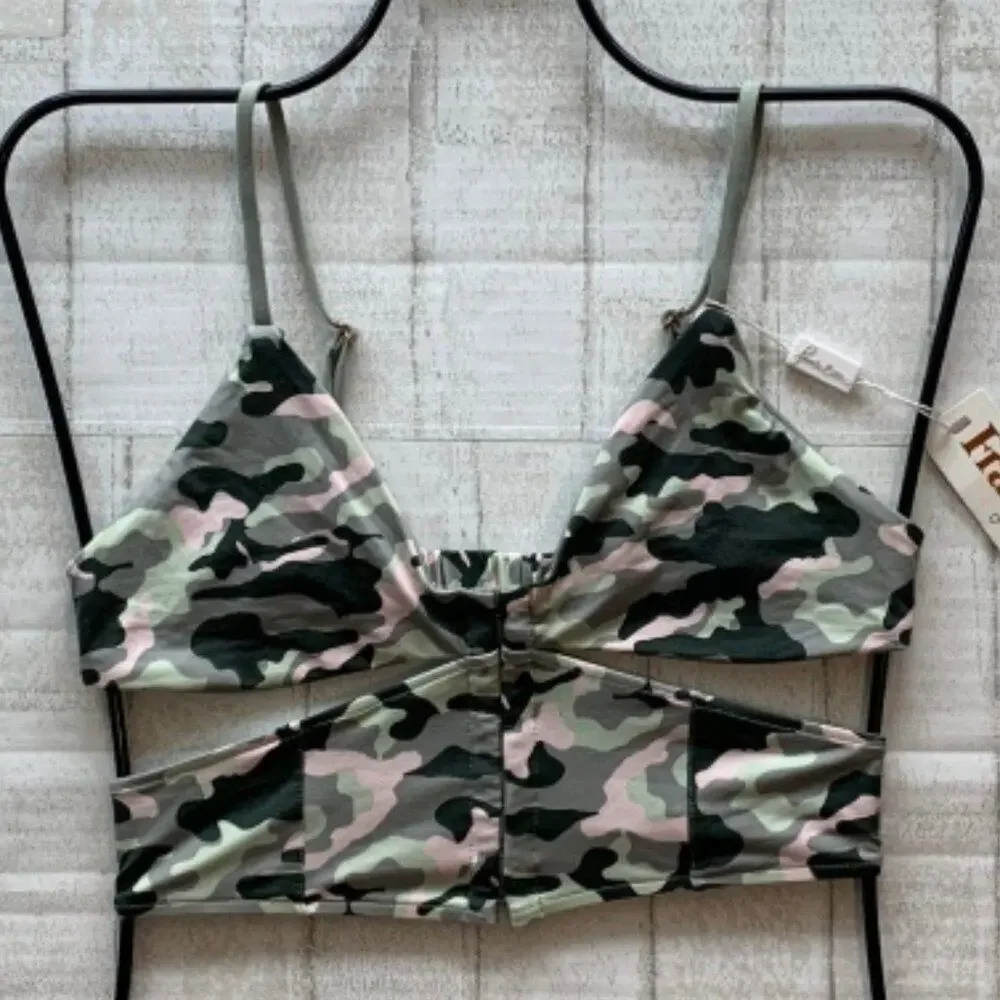 Frankies Bikinis Finn Corset Bikini Top - Cutout - Camo - Small - NWT